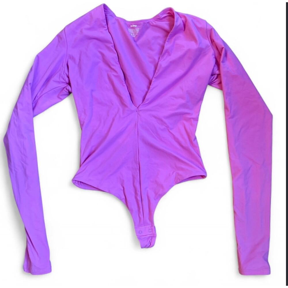 Skims pink fuchsia long sleeve plunge neckline bodysuit - Picture 2 of 5